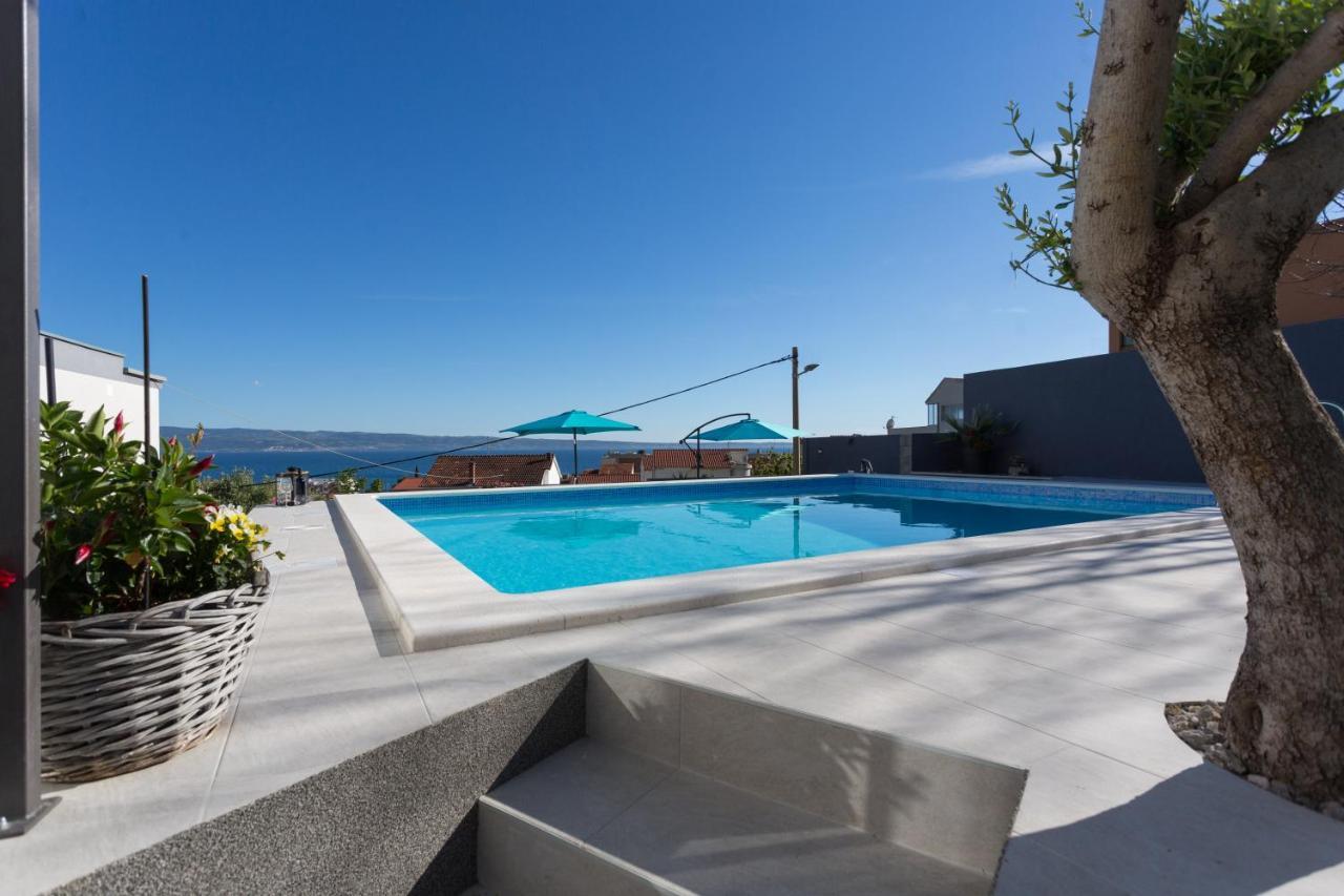 Apartments Lidija - Sea View Apartment With Exclusive Right Of Using Hot Tub Or Split Level Apartment With Exclusive Right Of Using Pool Подстрана Экстерьер фото