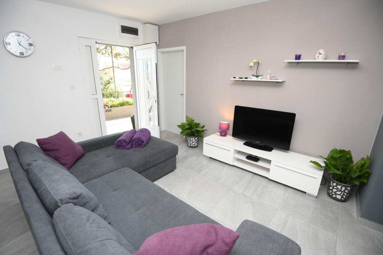 Apartments Lidija - Sea View Apartment With Exclusive Right Of Using Hot Tub Or Split Level Apartment With Exclusive Right Of Using Pool Подстрана Экстерьер фото