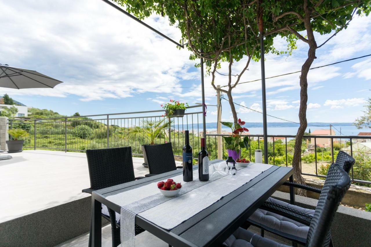 Apartments Lidija - Sea View Apartment With Exclusive Right Of Using Hot Tub Or Split Level Apartment With Exclusive Right Of Using Pool Подстрана Экстерьер фото