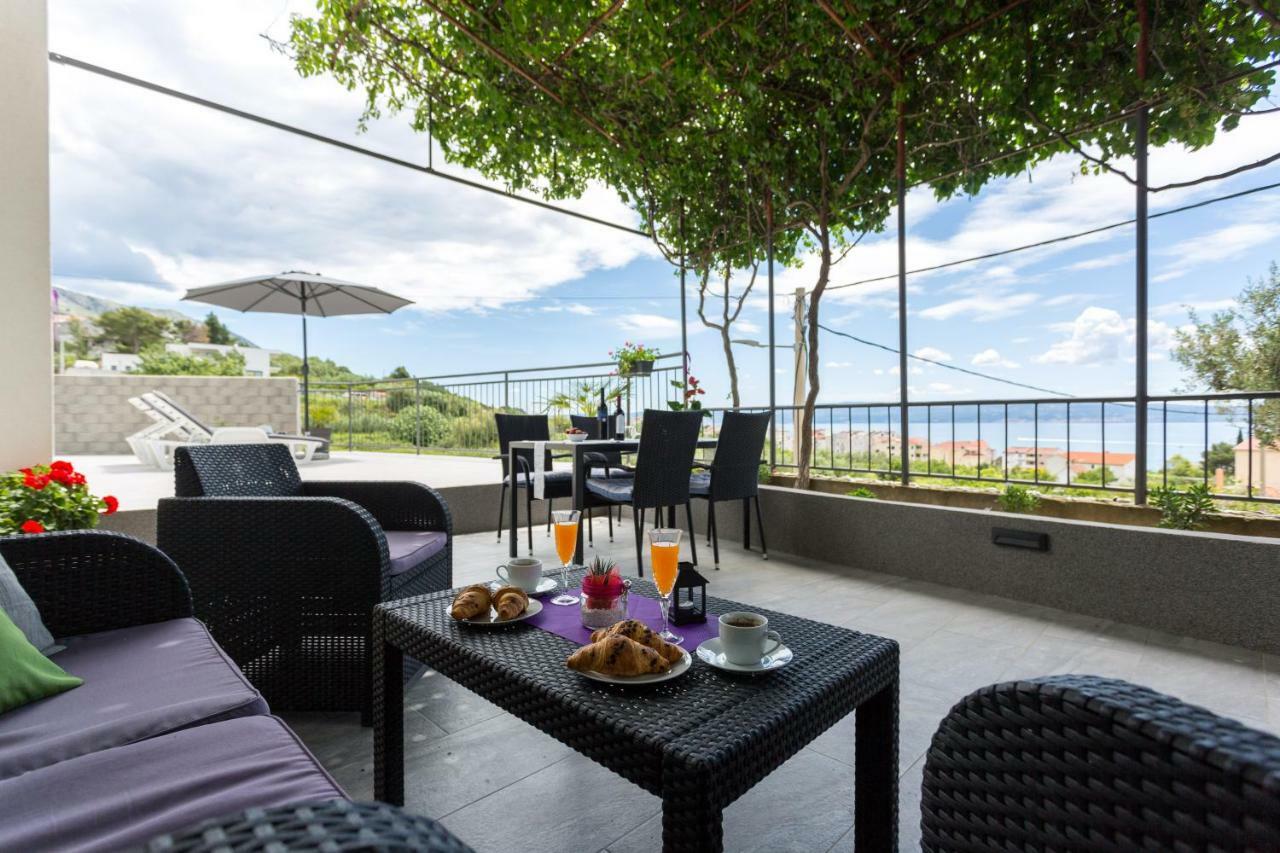 Apartments Lidija - Sea View Apartment With Exclusive Right Of Using Hot Tub Or Split Level Apartment With Exclusive Right Of Using Pool Подстрана Экстерьер фото